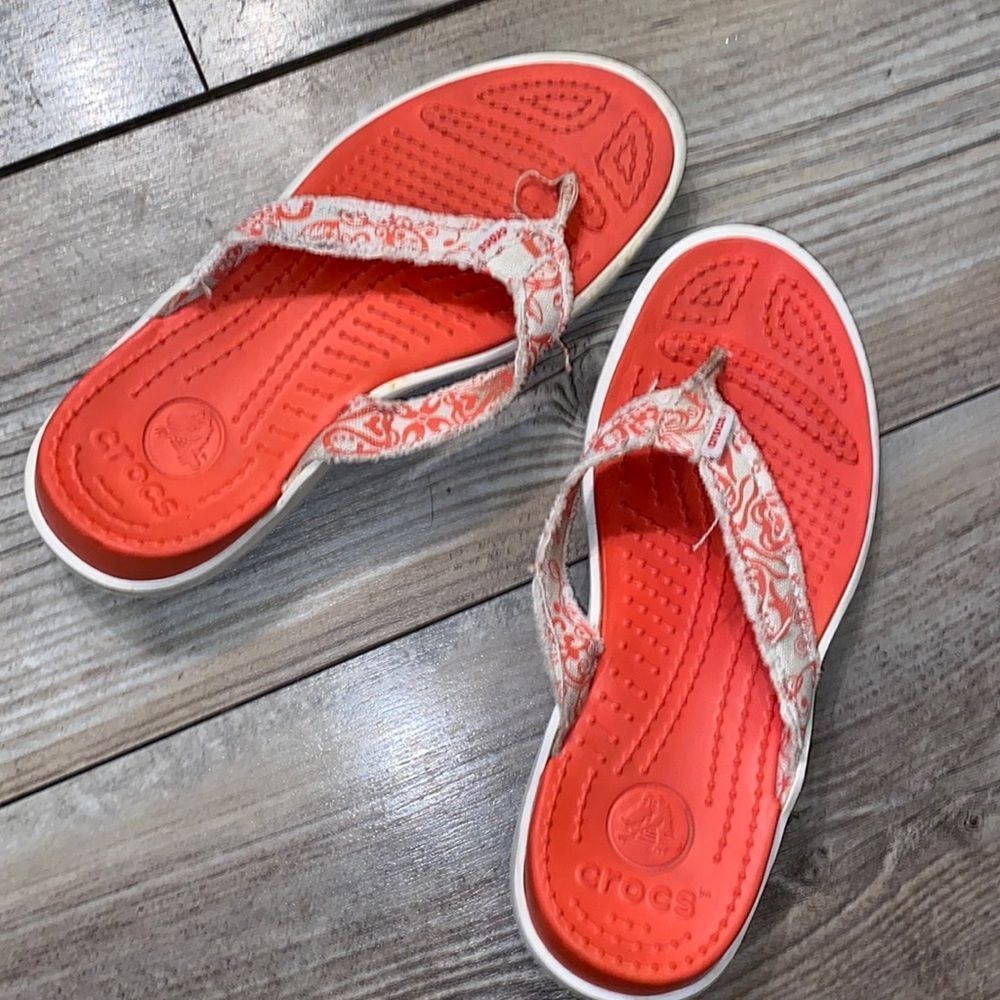 Orange and White Comfort Slide Crocs Size 6 Flip Flops Like New!